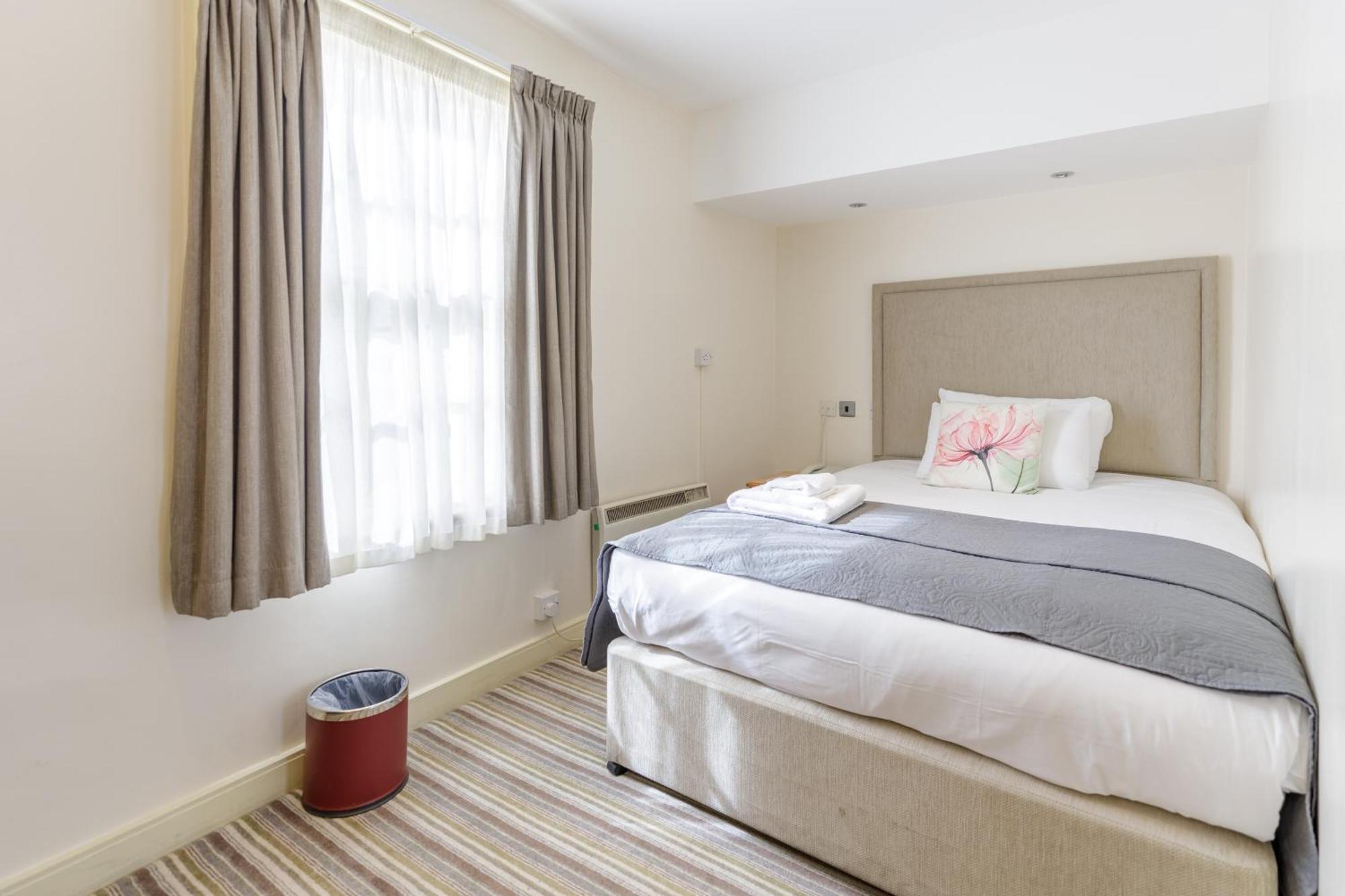 Swan Revived Hotel Milton Keynes Exterior foto